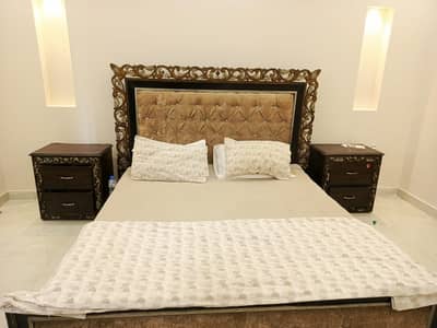 heavy solid wood king size Bed/Bed set/Furniture/Wooden bed/Bed