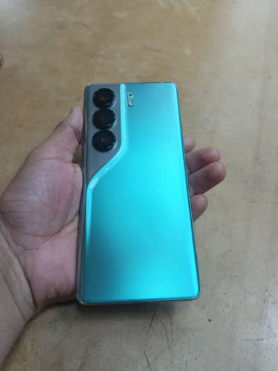 Tecno CAMON 40 Pro