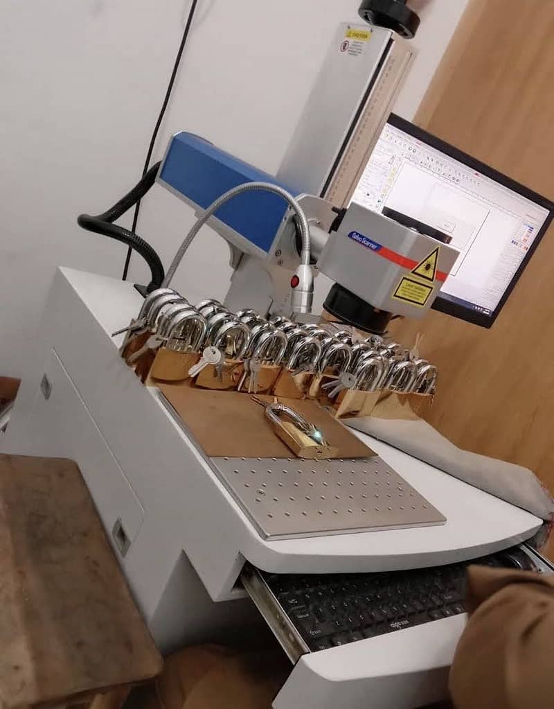 20W laser Marking Machine 1