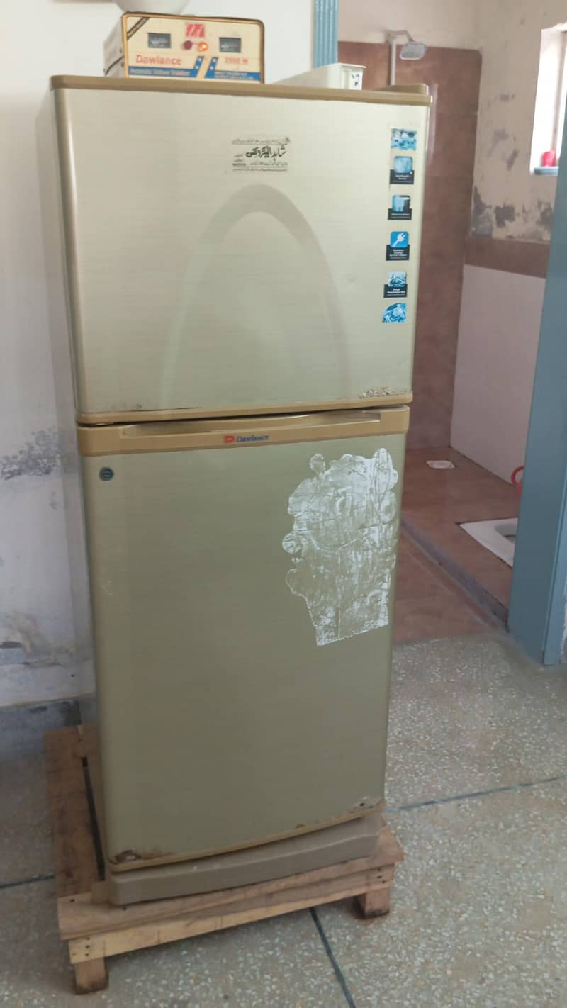 medium fridge 1