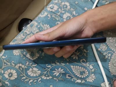 Motorola edge 2021 144hz 786 5g processor 5000mha battery 256 8gb