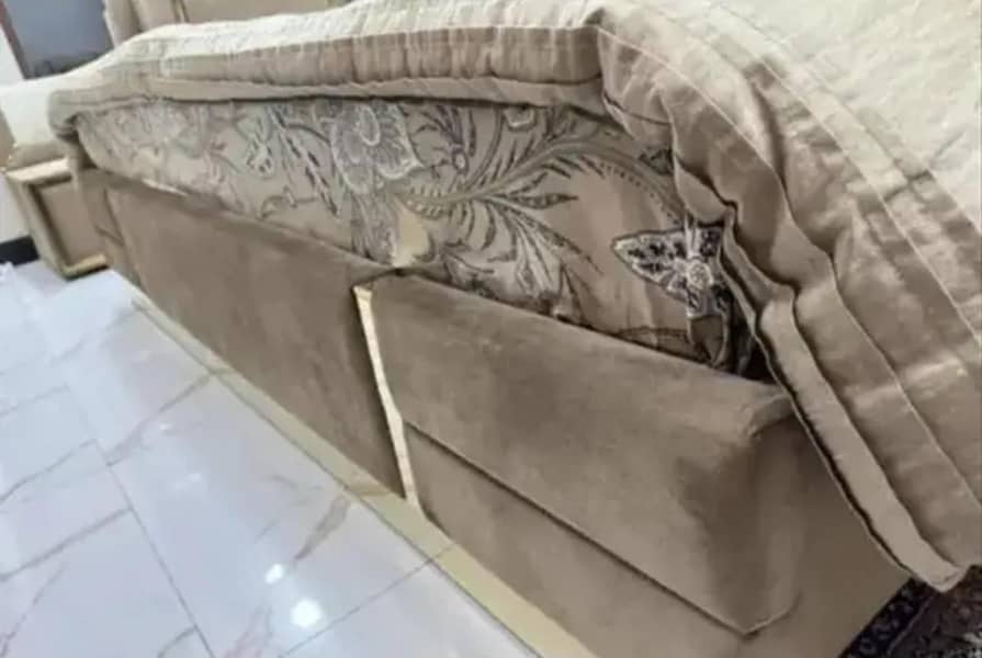 King Bed 1