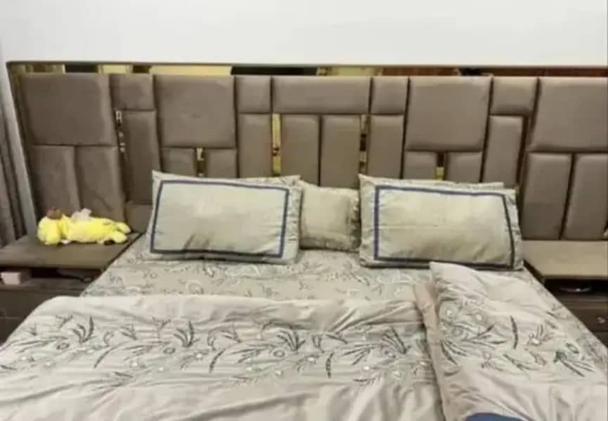 King Bed 2