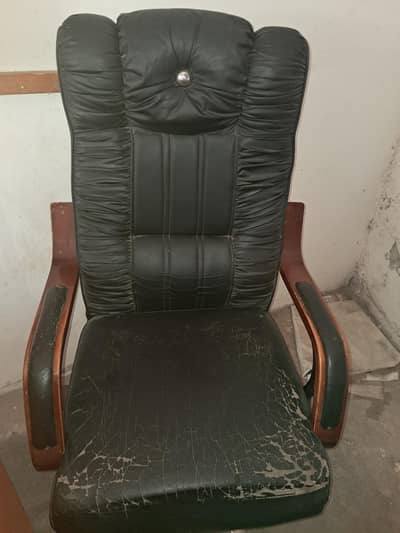 CEO boss chair Black