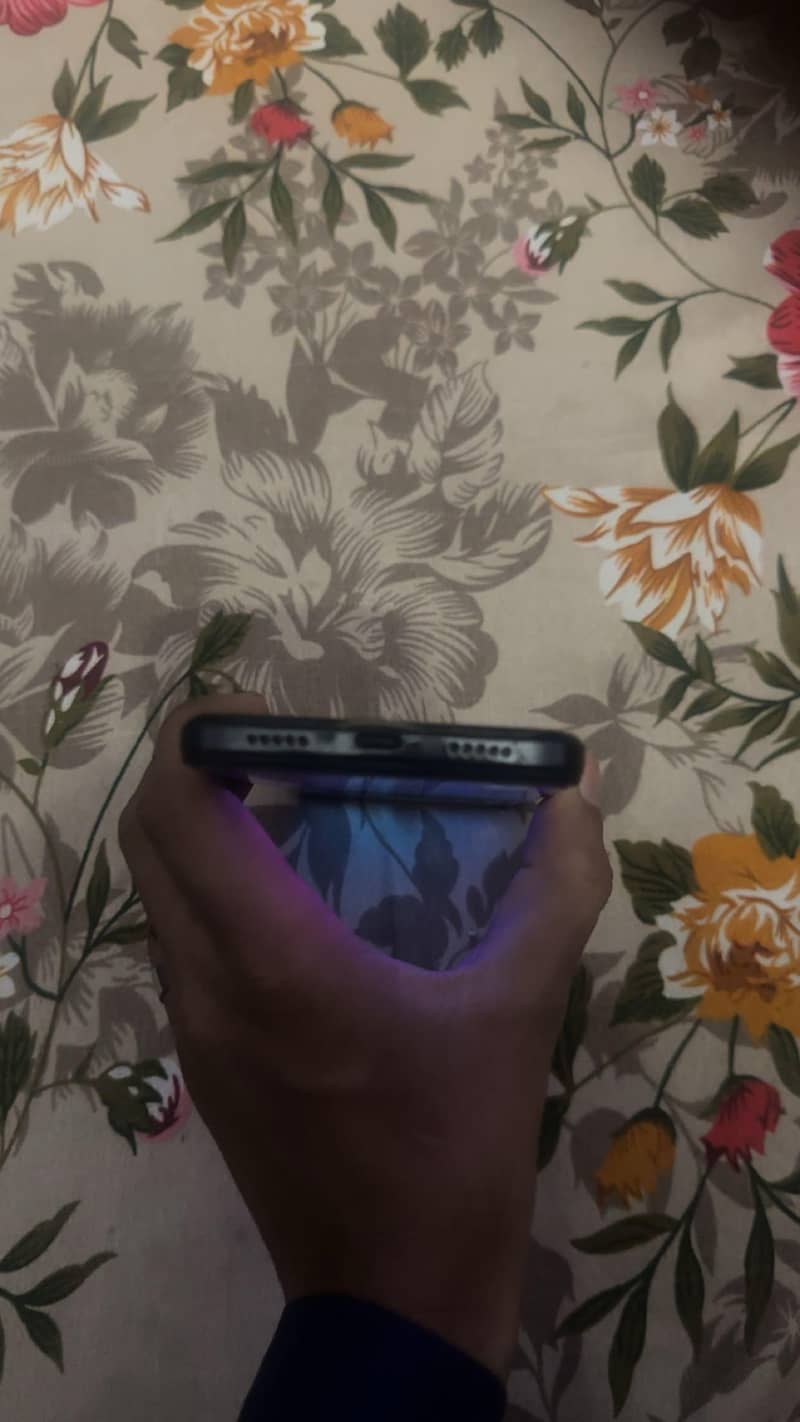 digit chrome mobile 4