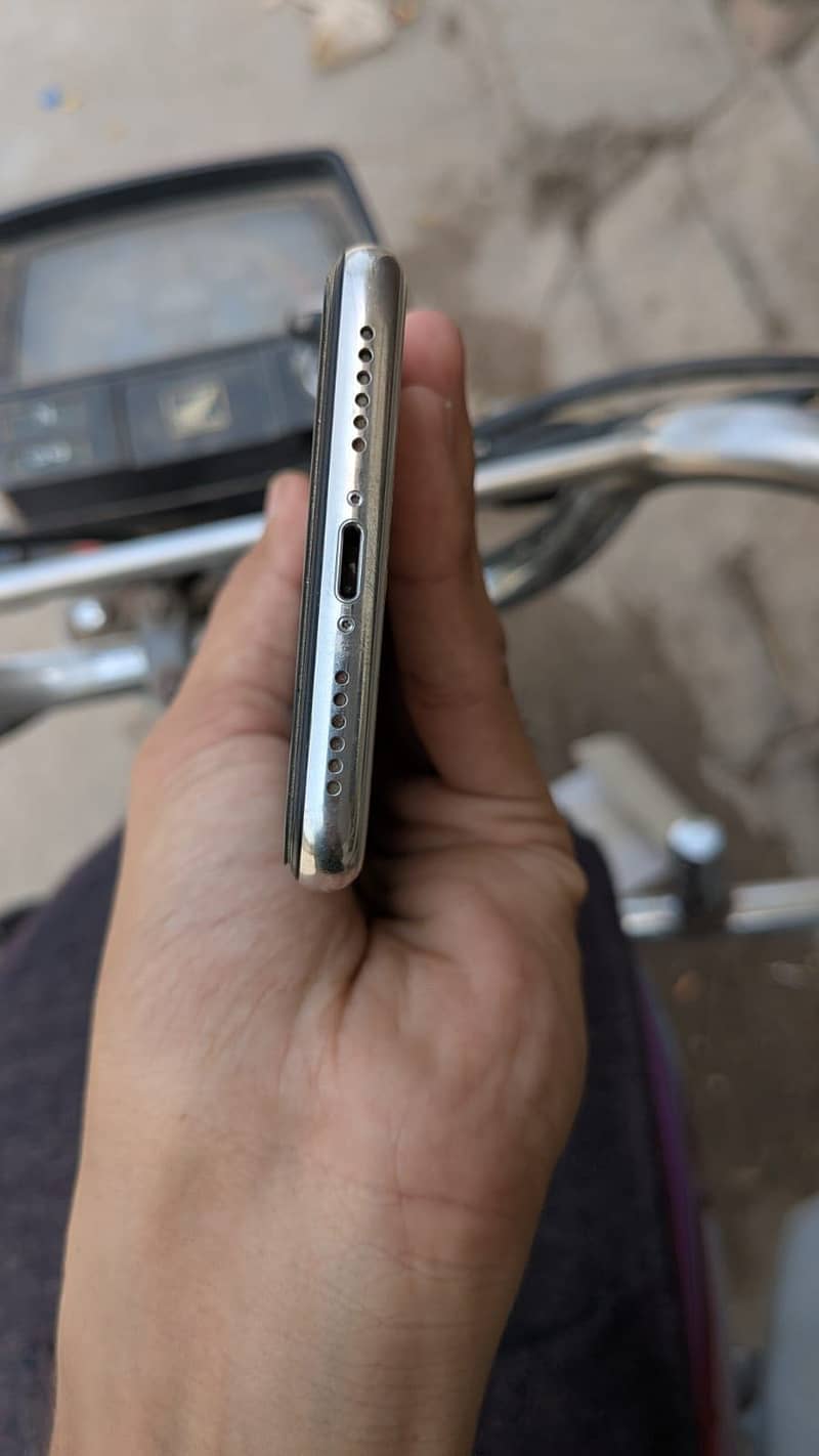 iPhone X 1