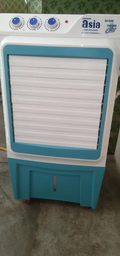 Cooler for sale - low price , good condition