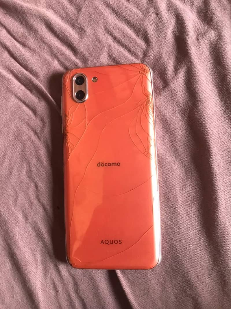 Sharp Aquos R2 0