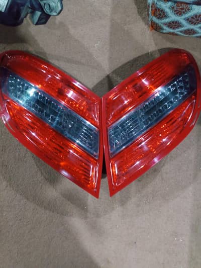 Mercedes C class (2007-2011) Both front and back lights .