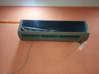Oreint Split Ac for Urgent Sale