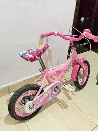 Girls barbie cycle