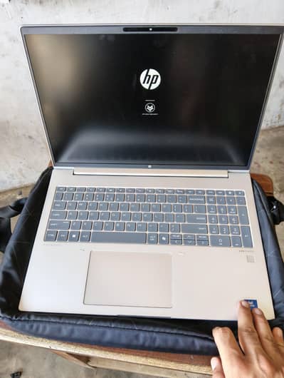 Hp Probook 460 G11 (8 Gb Ram )