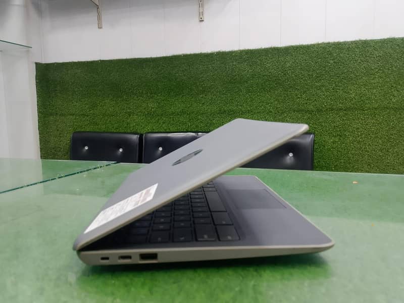 Chromebook 0