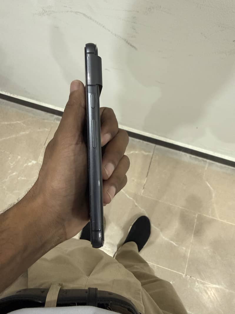 Google Pixel 8 2