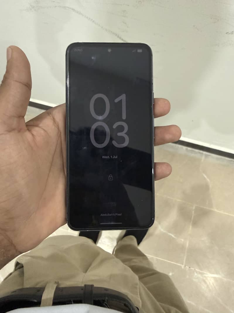 Google Pixel 8 4