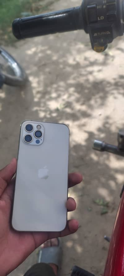 Apple iPhone 12 Pro