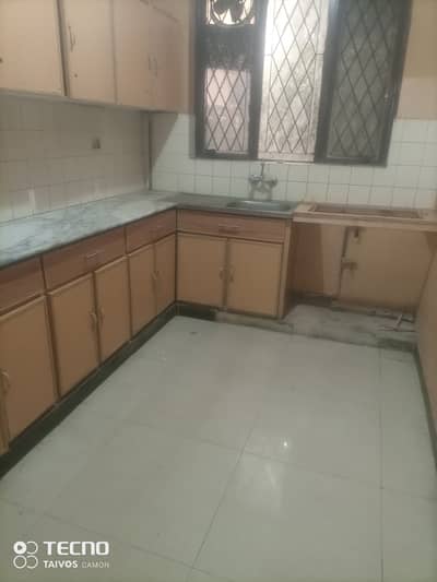 G-11 40*80 ground portion for rent out class good location