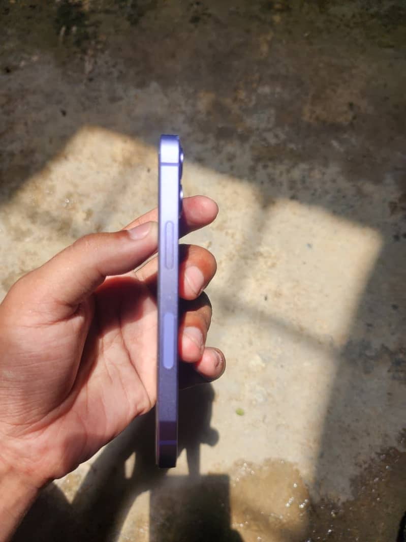 Apple iPhone 12 mini 1