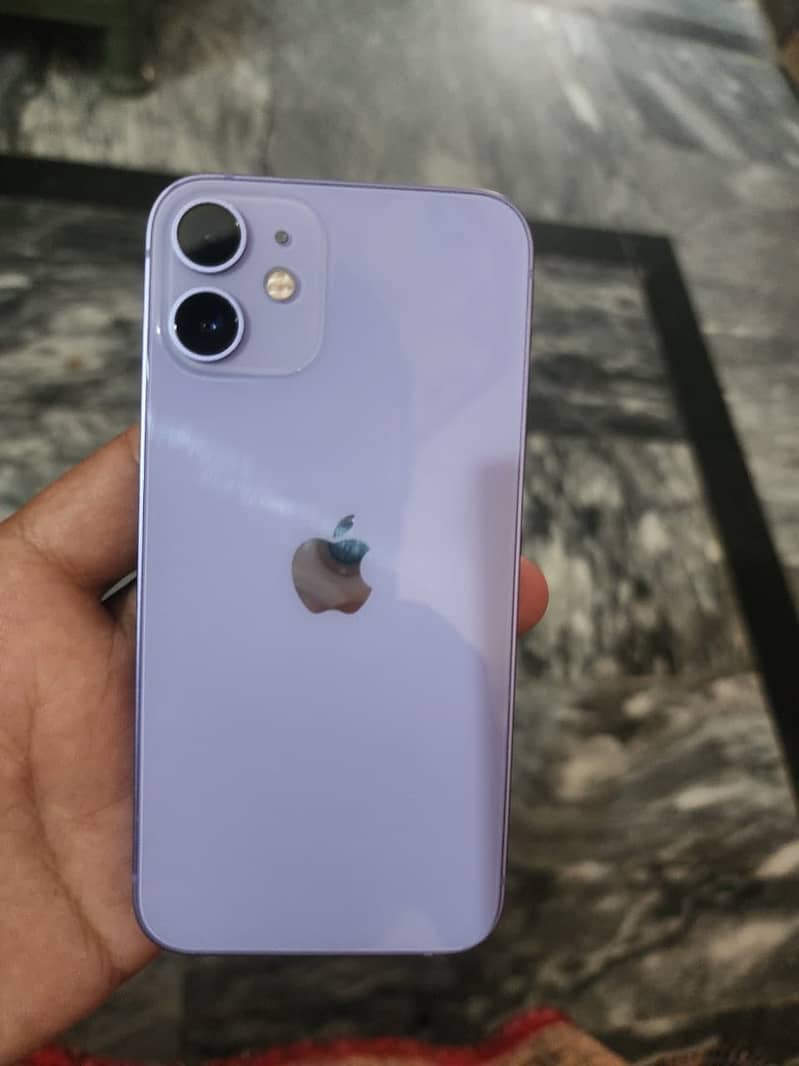 Apple iPhone 12 mini 6