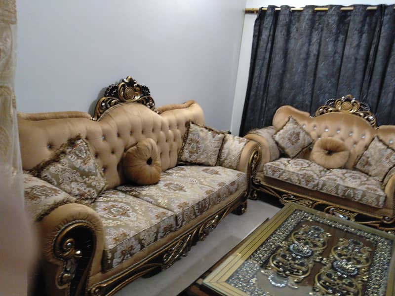 New condition sofa 4