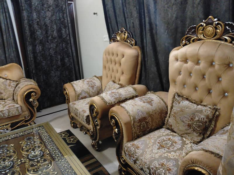 New condition sofa 5