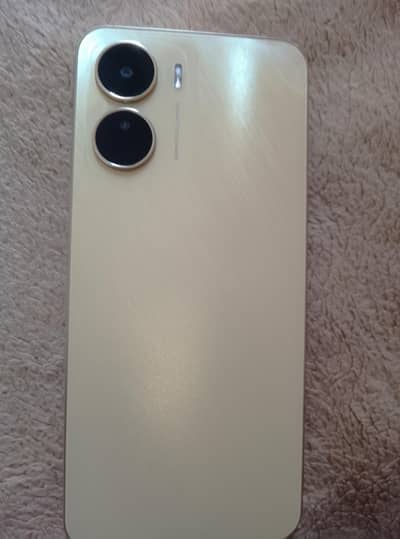 Vivo Y16