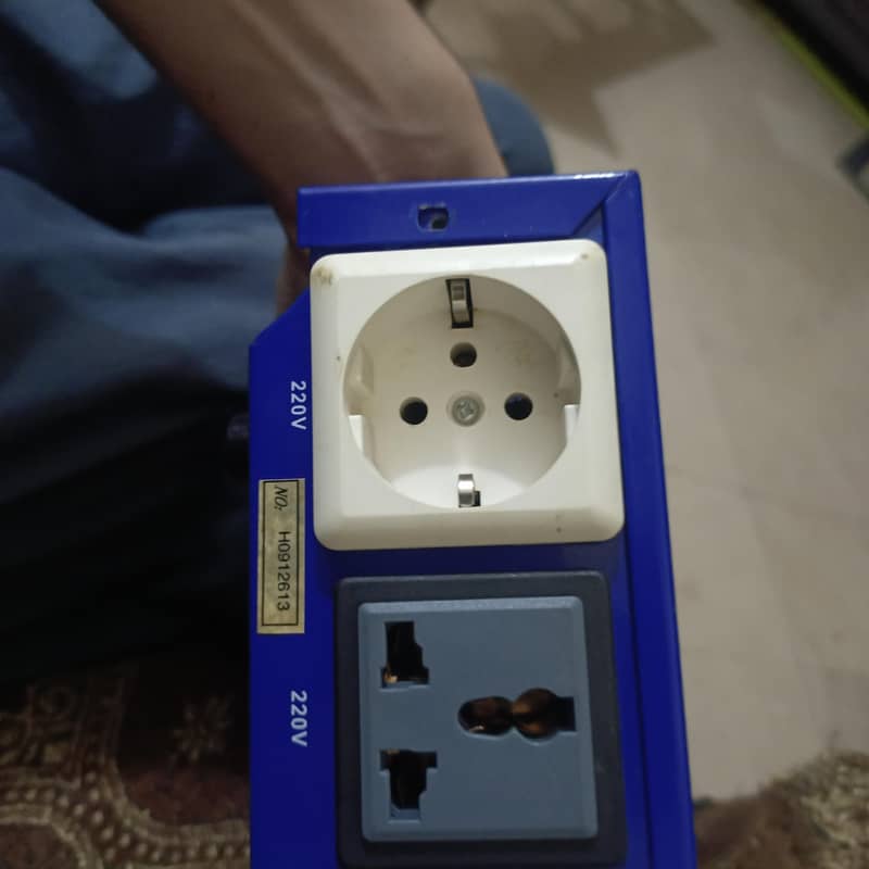 Voltage Regulator 4
