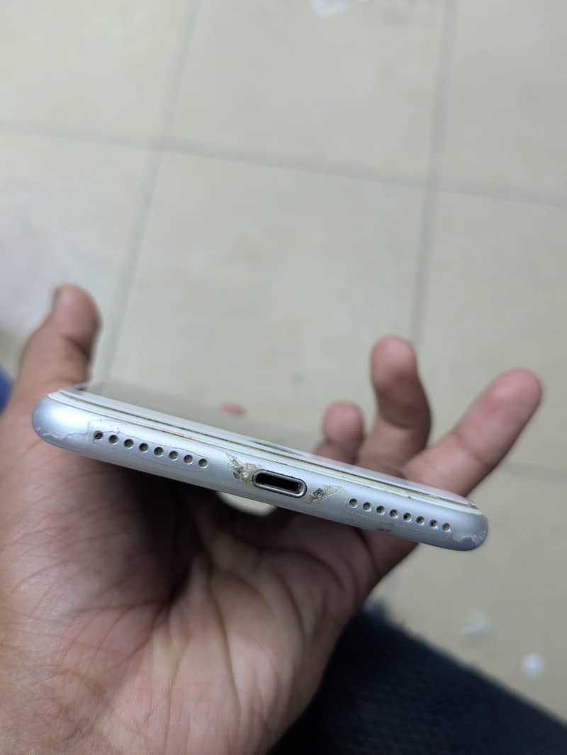 Apple iPhone 8 Plus 2