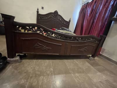 Bed king size
