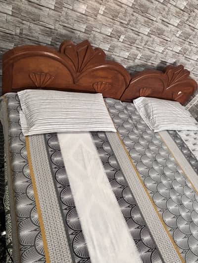 2 single beds