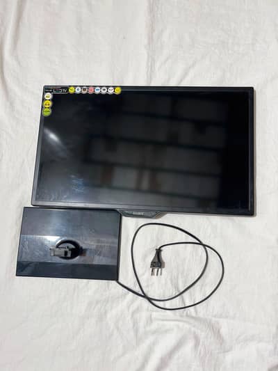 14" Sony HD LED TV | Original Stand + Wall Mount Included