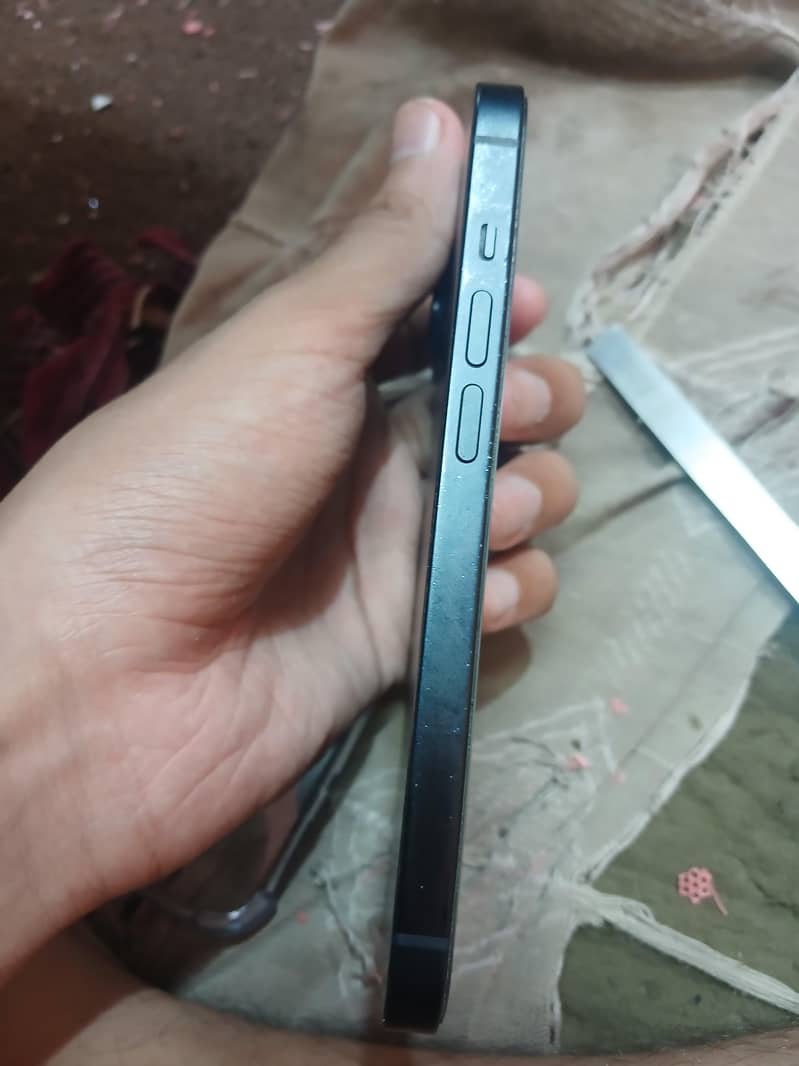 Apple iPhone 14 2