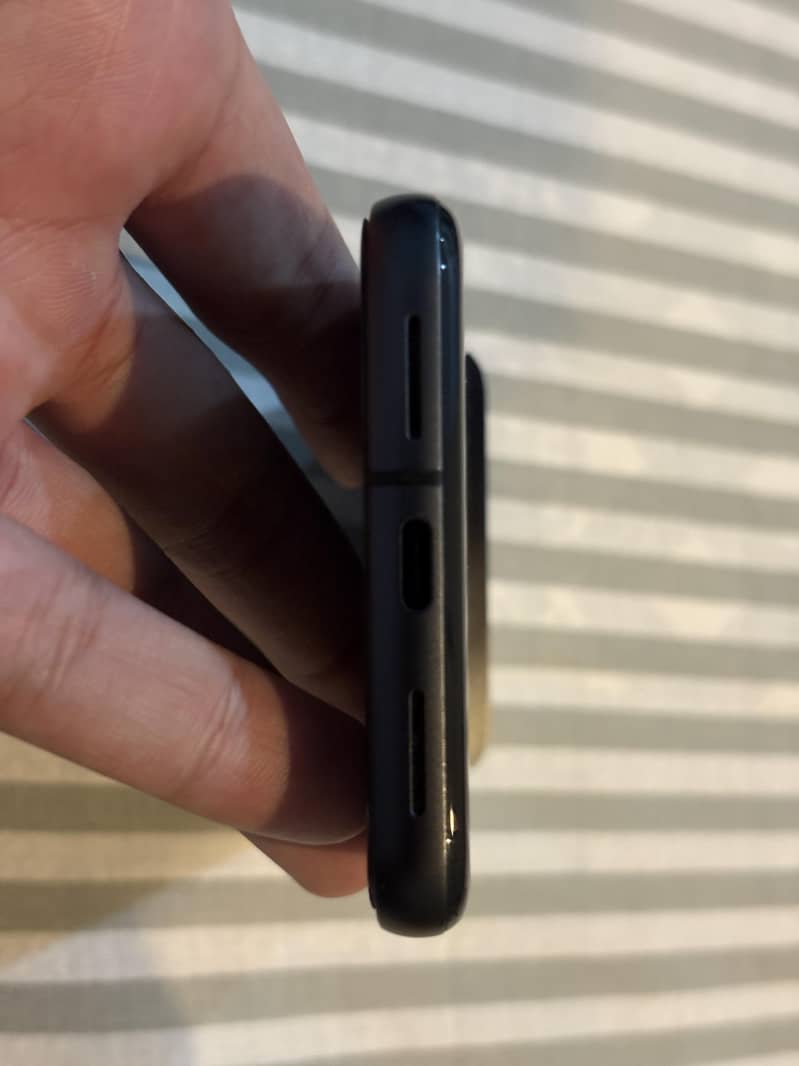 Google Pixel 8 3