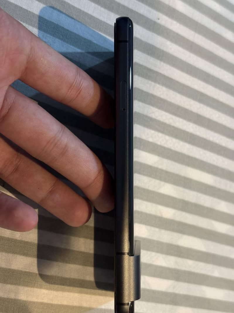 Google Pixel 8 5