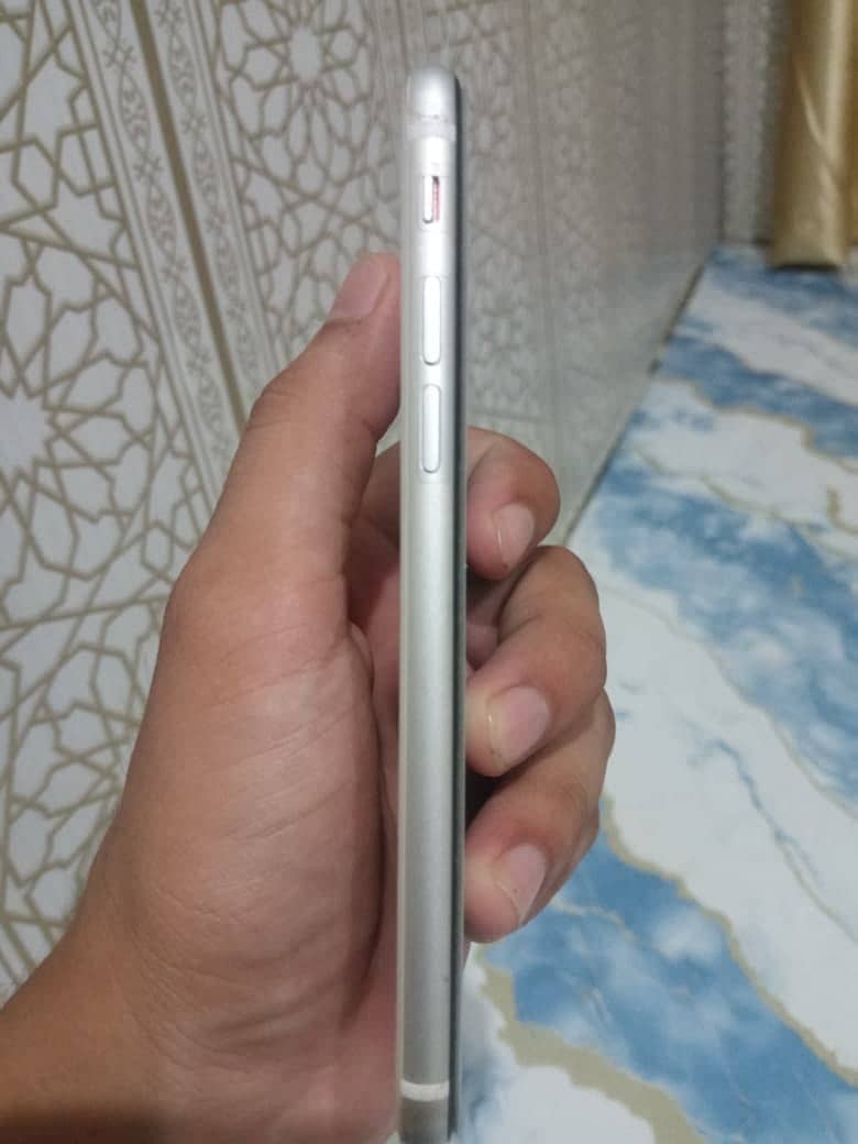 Apple iPhone SE 0