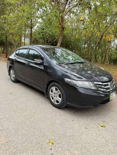 Honda City IVTEC 1.3 manual 2015 model Lahore registered