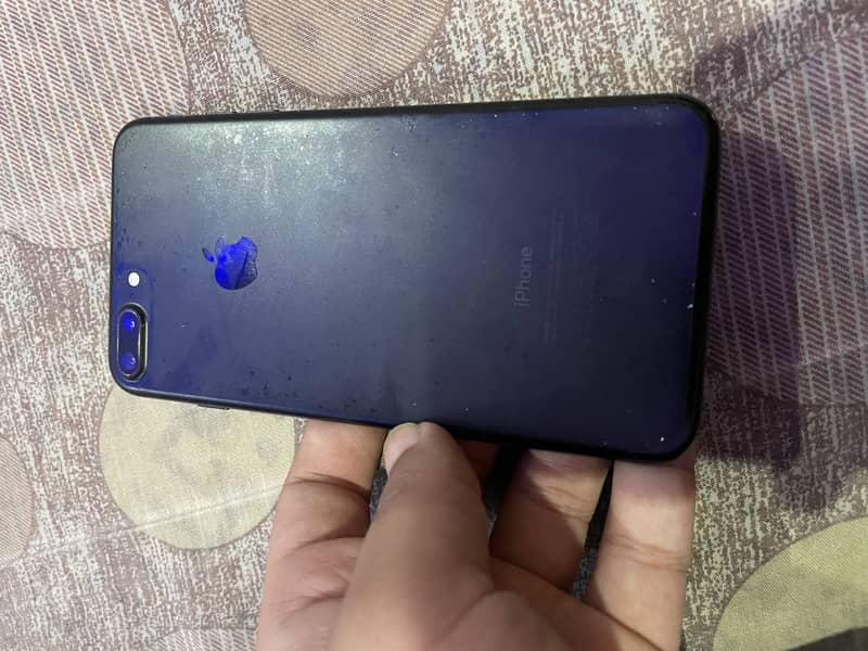 Apple iPhone 7 plus 4