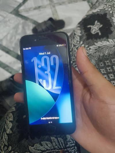 Apple iPhone SE