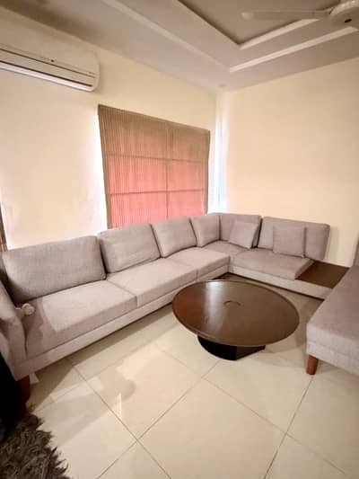 Modern L-Shaped Sofa Set – Excellent Condition | Grey Fabric