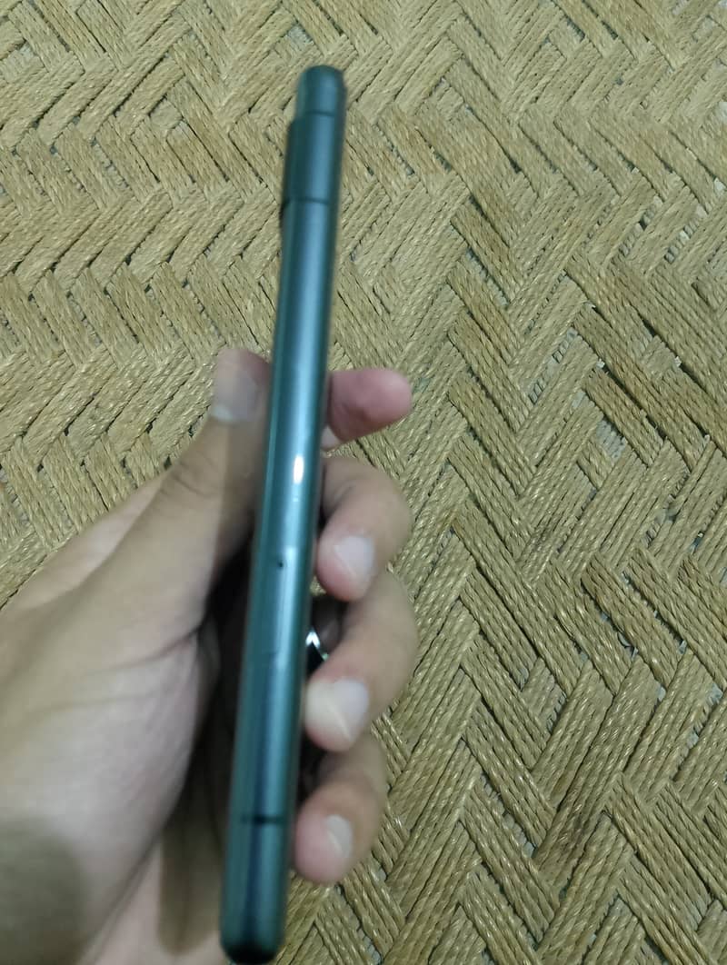 Google Pixel 7a 5