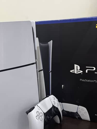 PS5 slim CFI-2016 (used) excellent condition with box