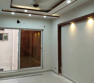 House For Grabs In 12 Marla Paragon City