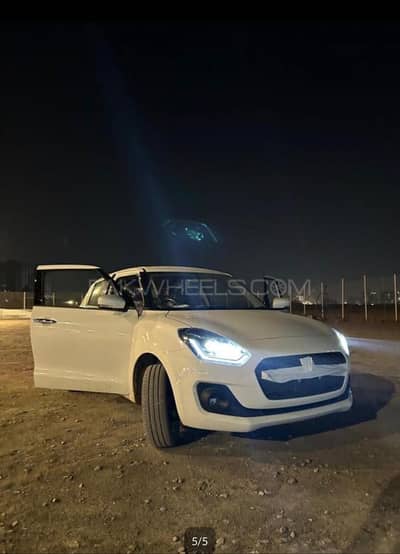 Suzuki Swift GLX CVT