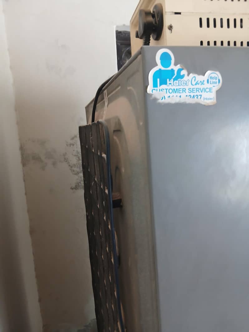 فریج صاف ستھری اصل حالت میں خوبصورت اور نیچے زبردست کولنگ 1