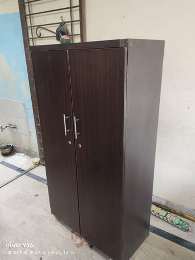 Wood almari