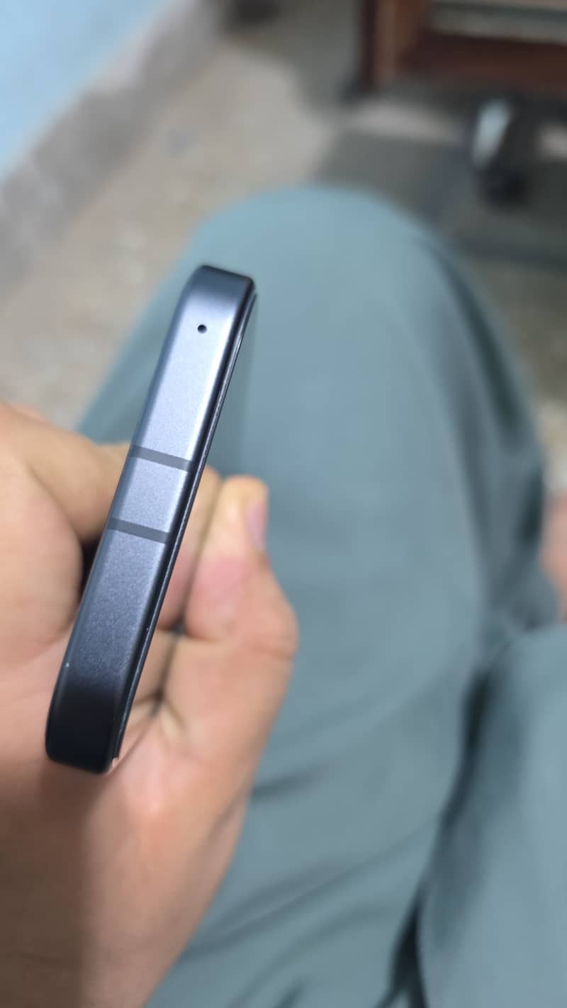 Google Pixel 9a 2