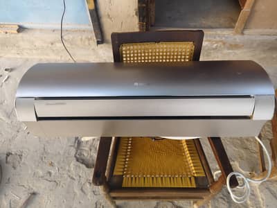 gree 1.5 ton ac fresh condition for sale