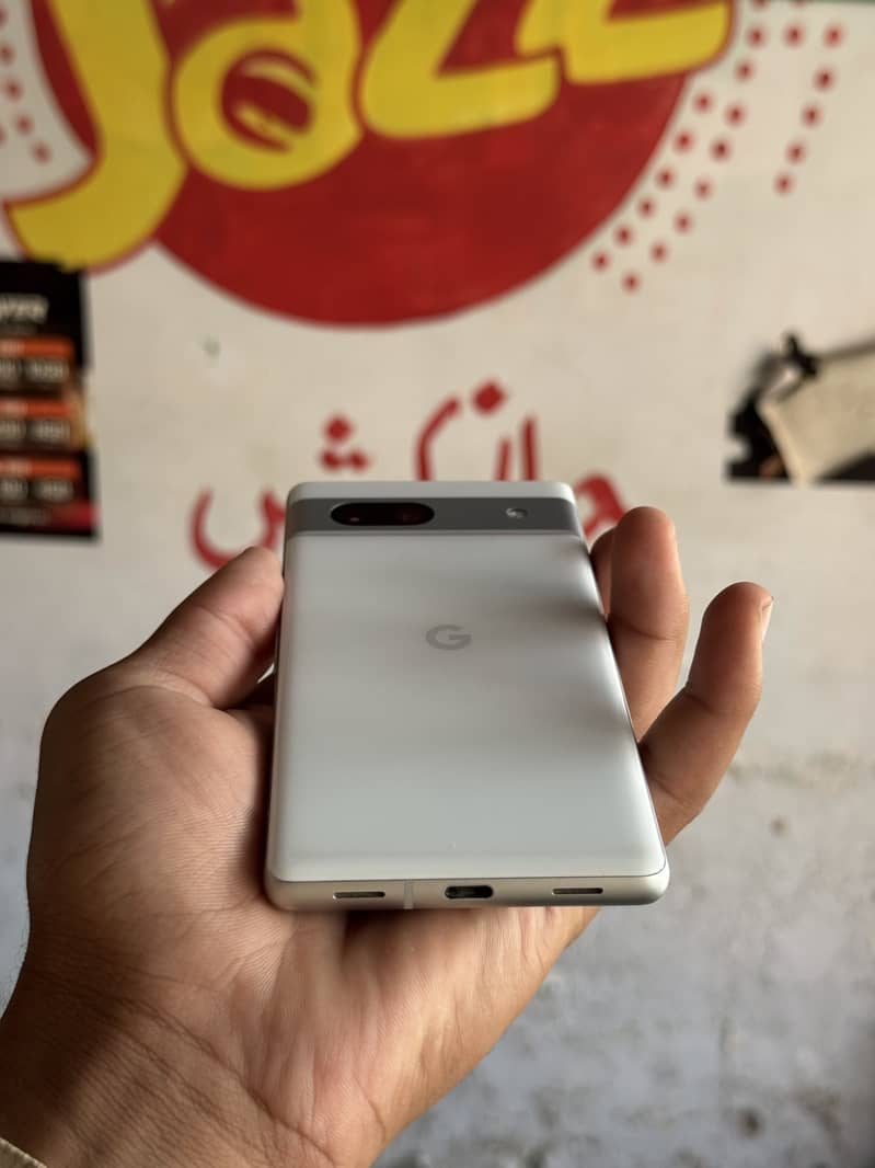 Google Pixel 7a 1