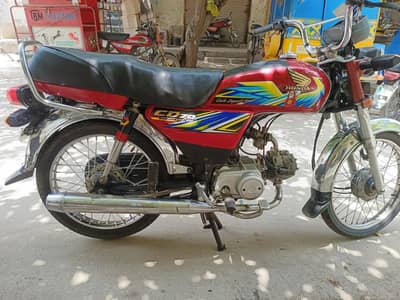 Honda 125 20/21 model urgent sale