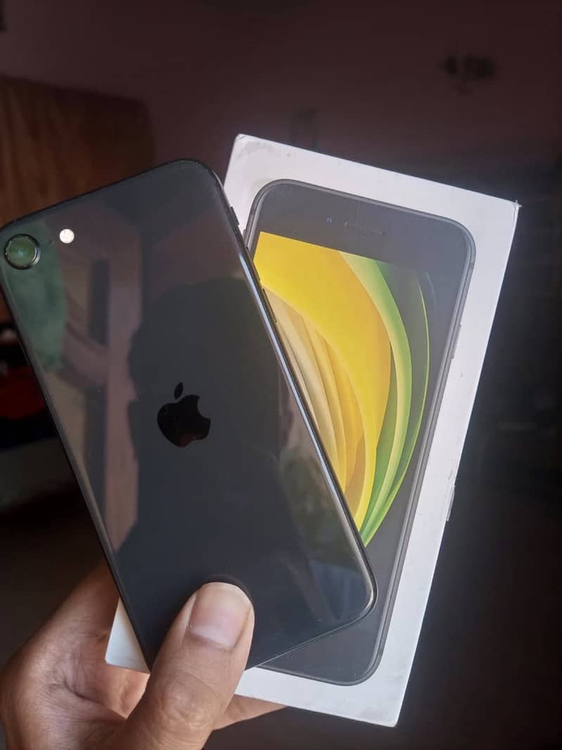 Apple iPhone SE 0